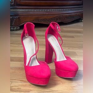 Shoe Dazzle Fire Red Suede Platform Pumps